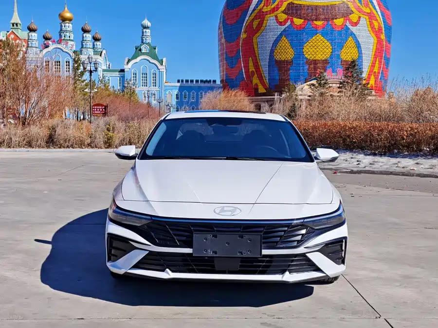 Hyundai Elantra, 2023