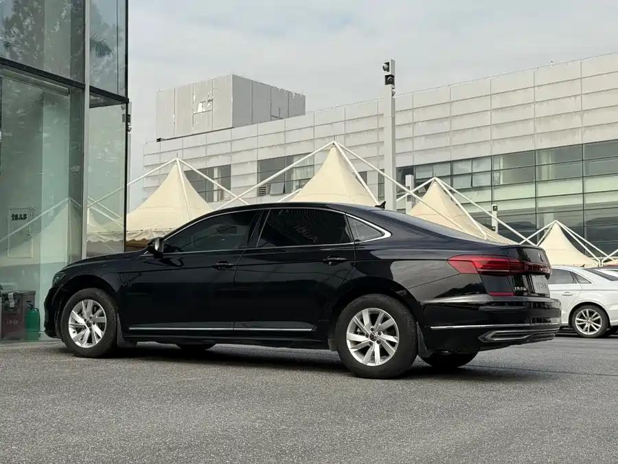 Volkswagen Passat, 2022