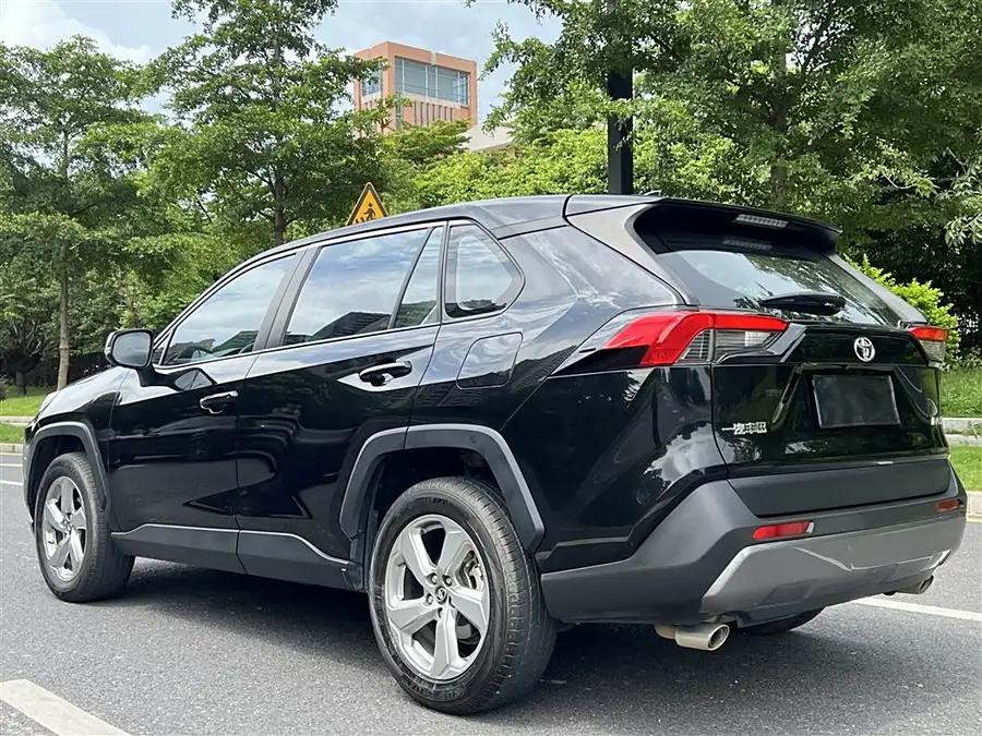 Toyota RAV4, 2021