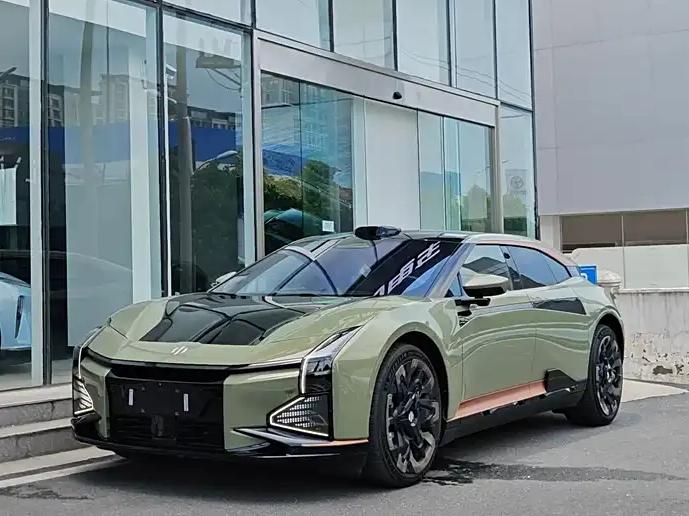 HiPhi Z, 2022