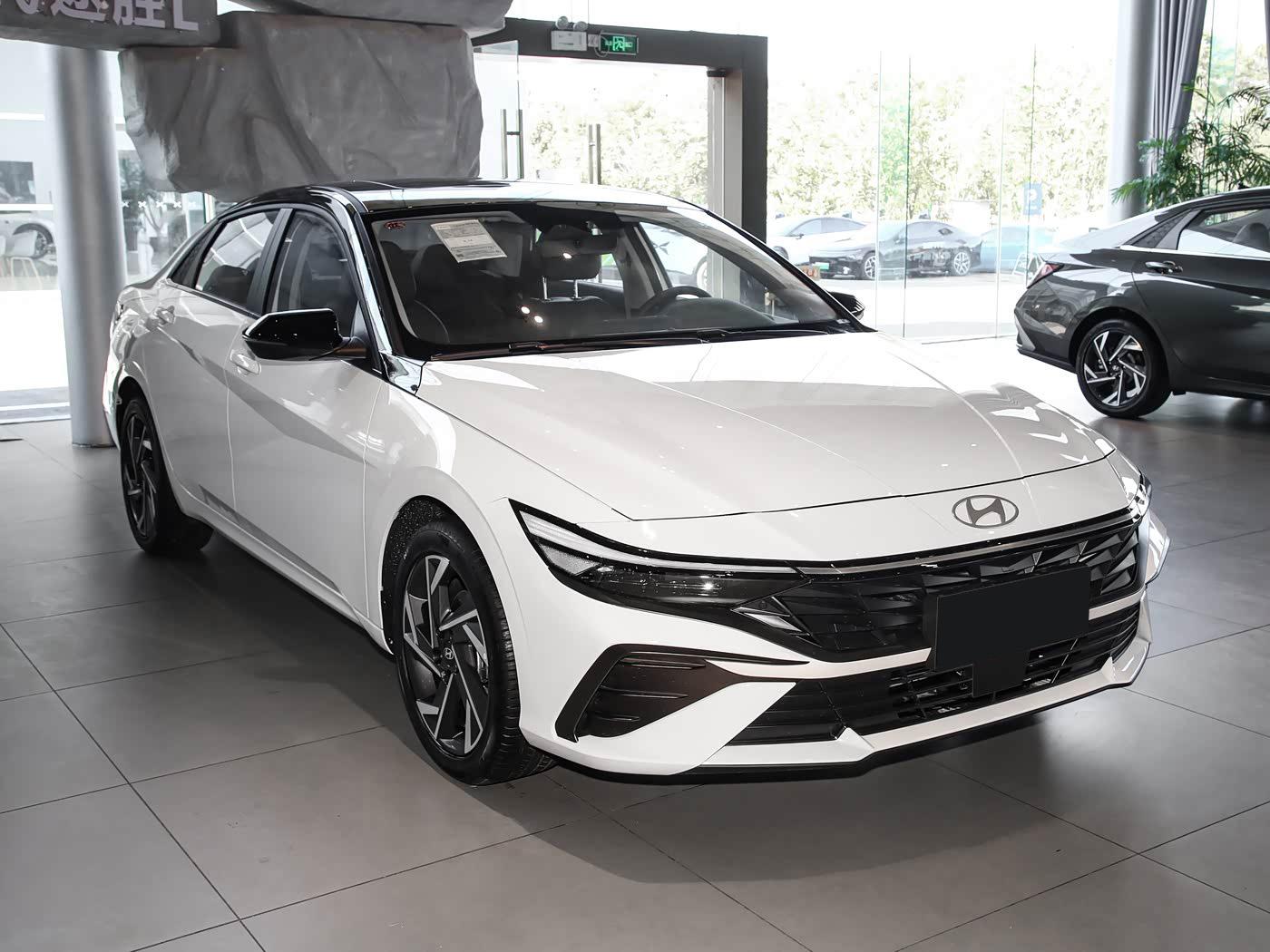 Hyundai Elantra, 2026