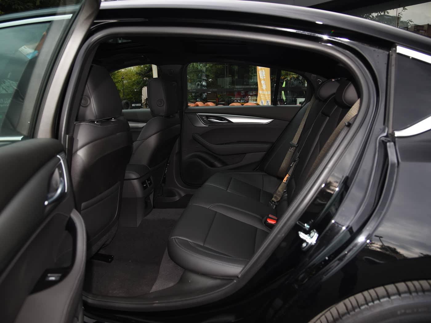Cadillac CT5, 2025