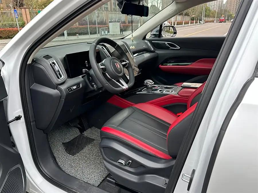 Hongqi HS3, 2023