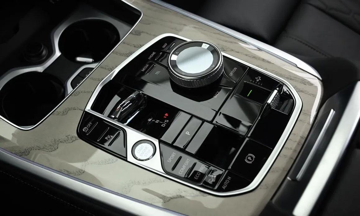 BMW X7, 2023