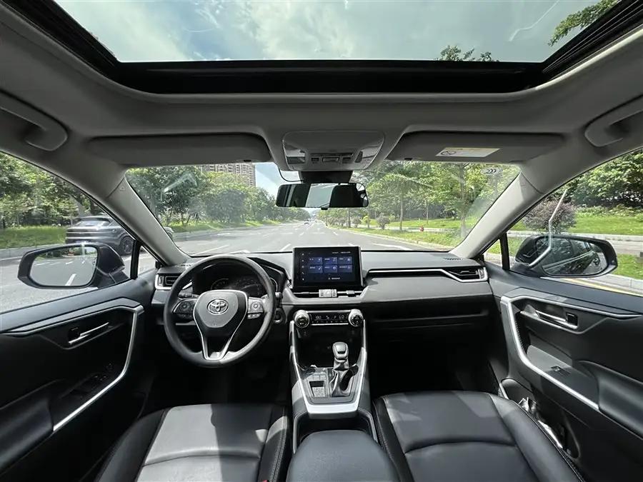 Toyota RAV4, 2021