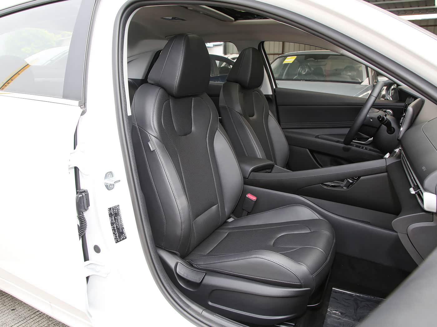 Hyundai Elantra, 2026