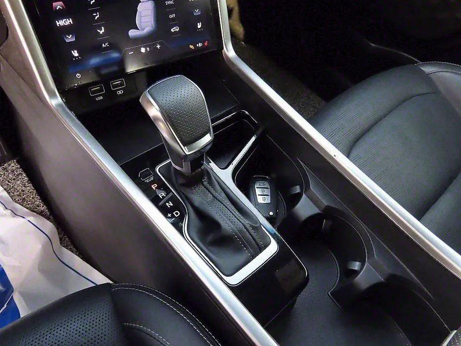 KGM (Ssangyong) Torres, 2023