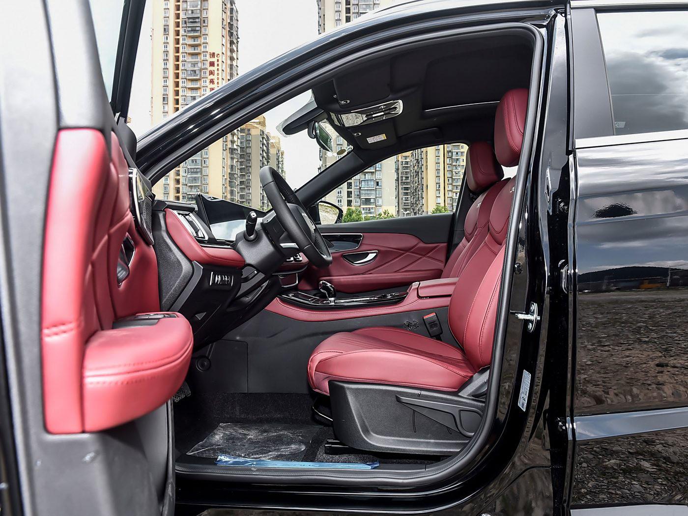 Jetour X70 PLUS, 2024