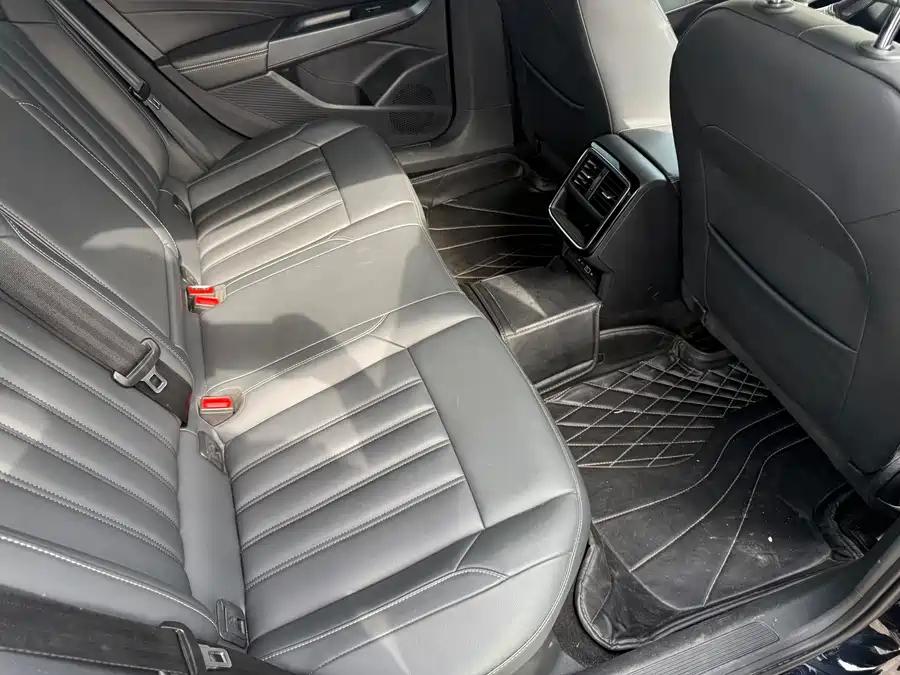 Volkswagen Passat, 2022