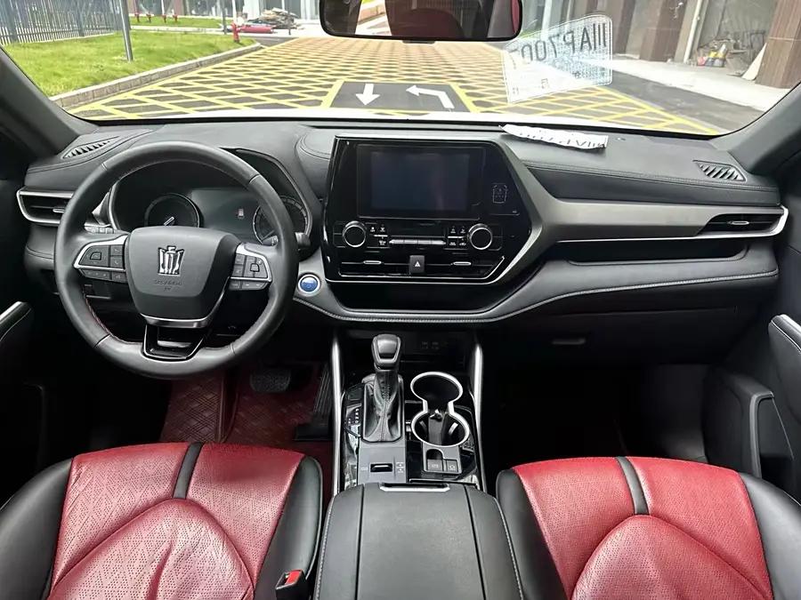 Toyota Crown Kluger, 2021