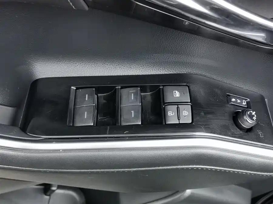 Toyota Crown Kluger, 2023