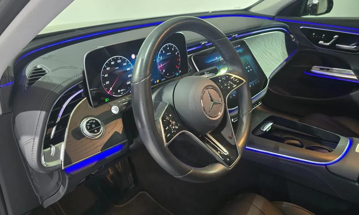 Mercedes-Benz E200, 2024