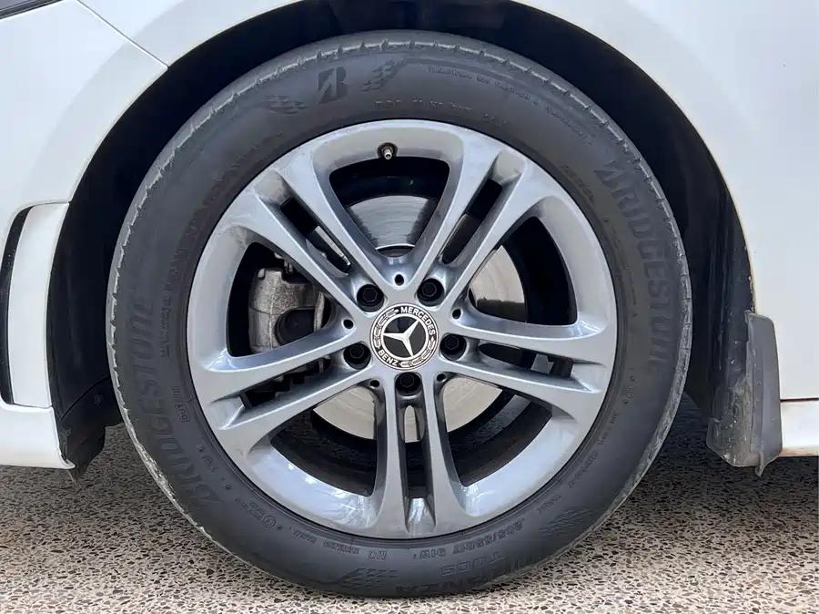 Mercedes-Benz A180L, 2021