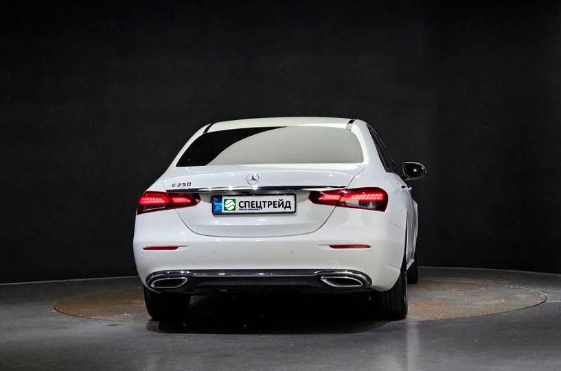 Mercedes-Benz E250, 2021