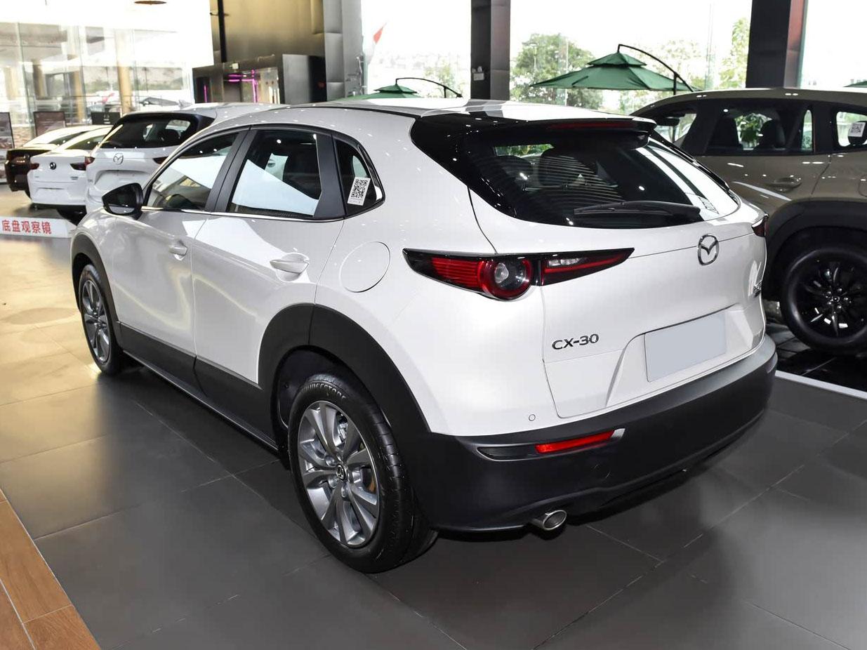 Mazda CX-30, 2025