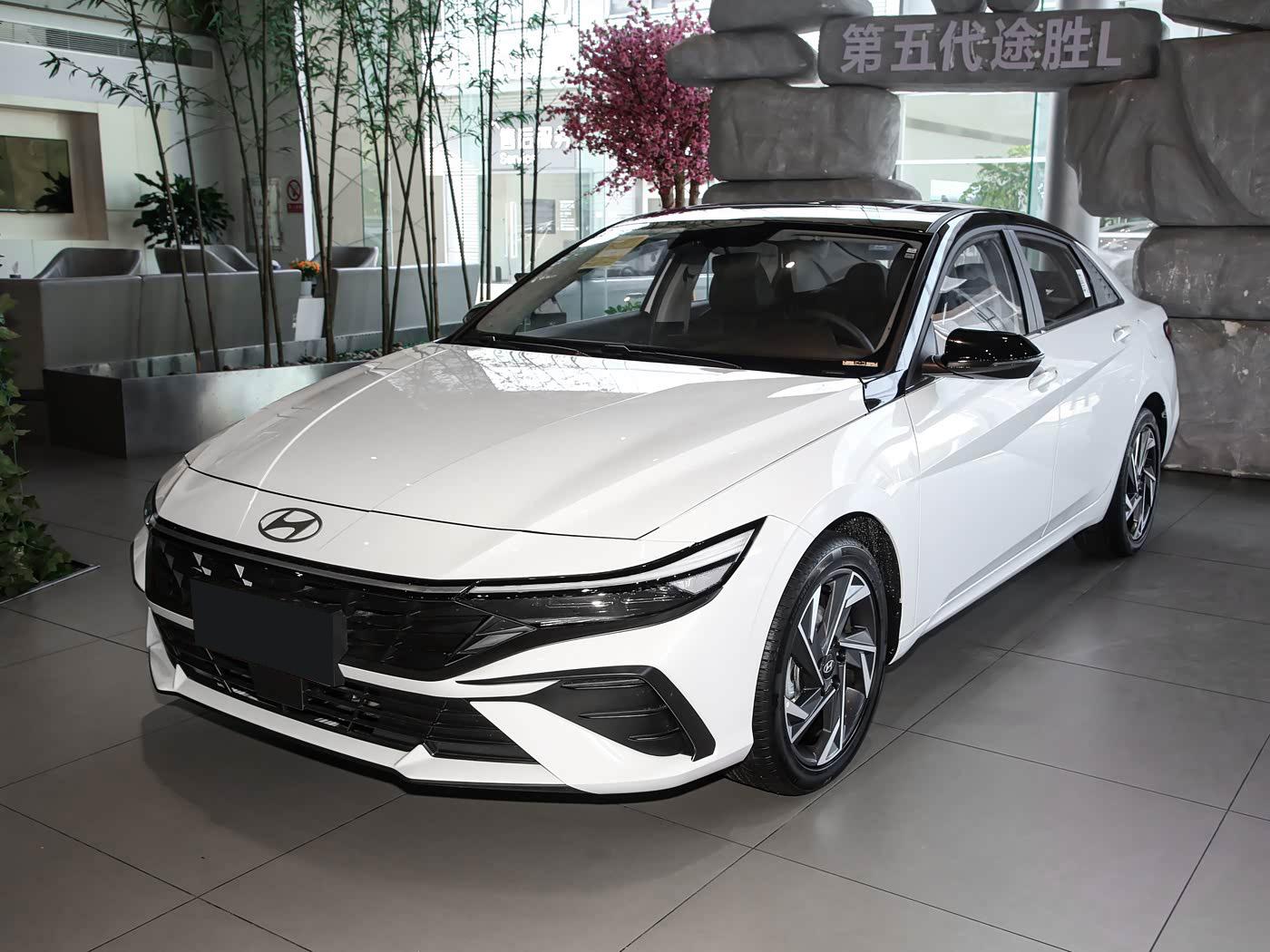 Hyundai Elantra, 2026