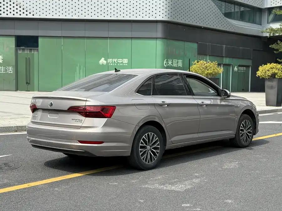 Volkswagen Sagitar, 2021