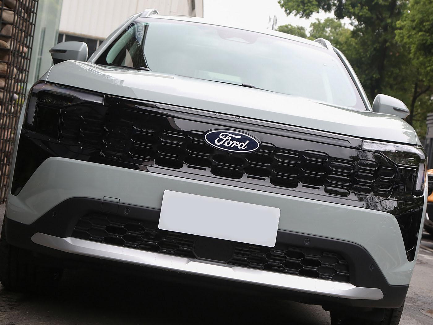 Ford Equator Sport, 2025