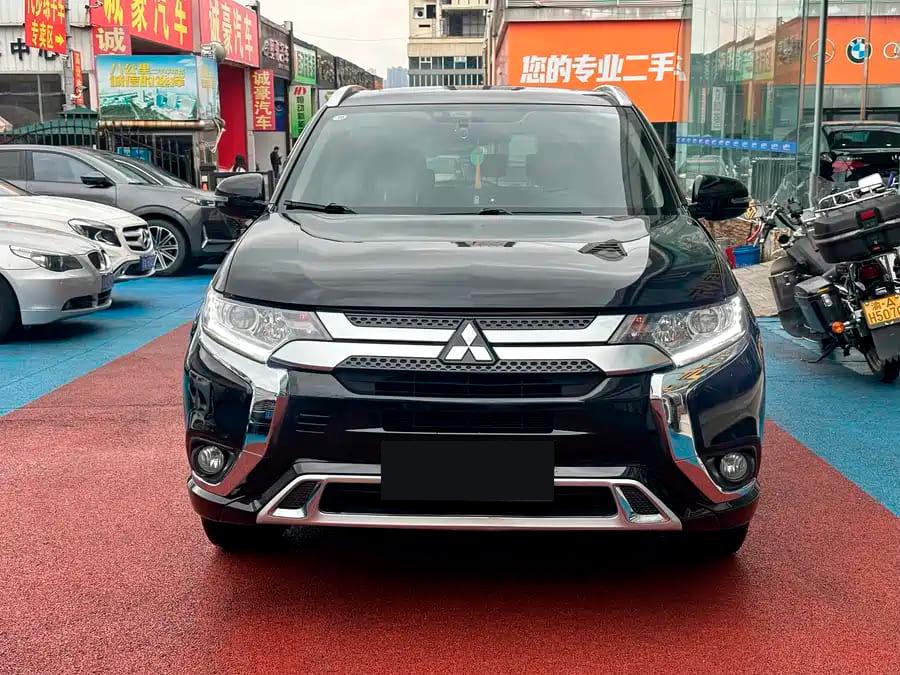 Mitsubishi Outlander, 2021