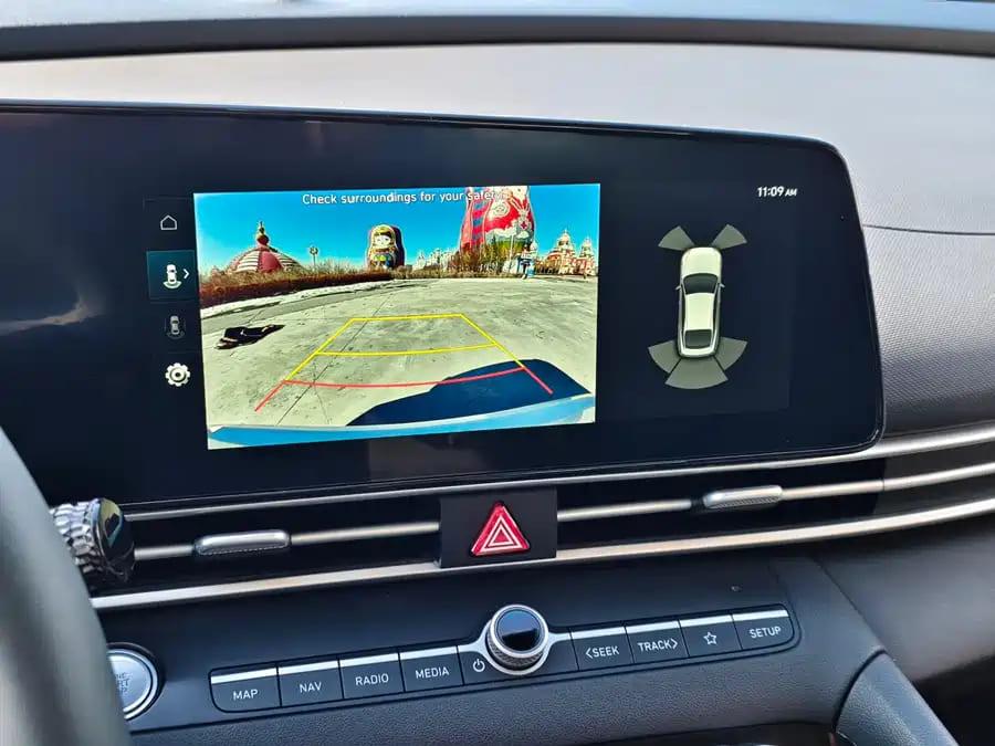 Hyundai Elantra, 2023