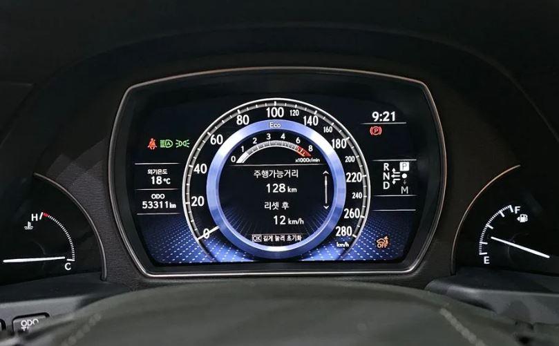 Lexus LS500, 2021