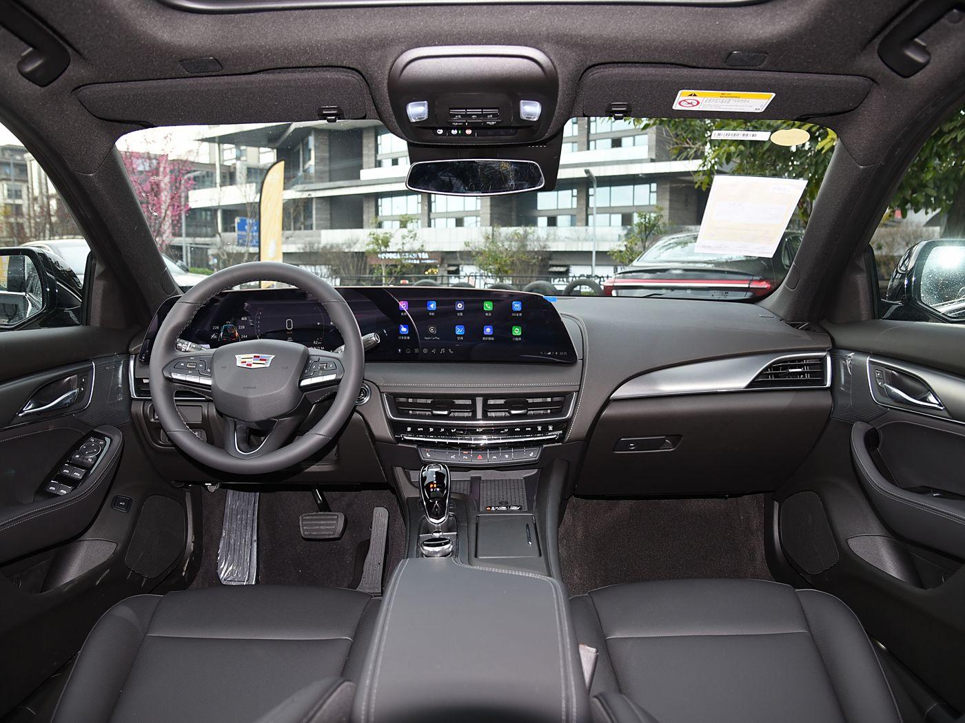Cadillac CT5, 2025