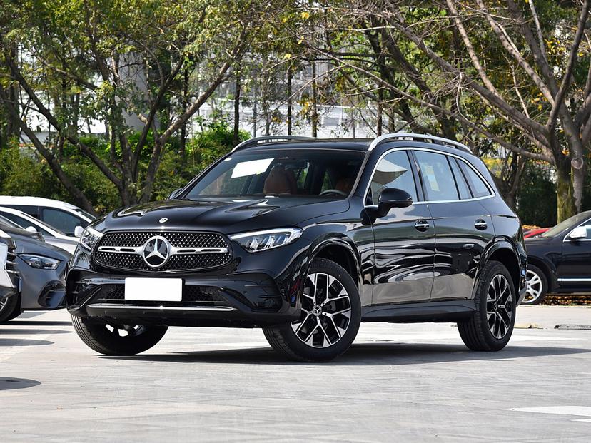 Купить Mercedes-Benz GLC 260 L 2024 года с пробегом бу
