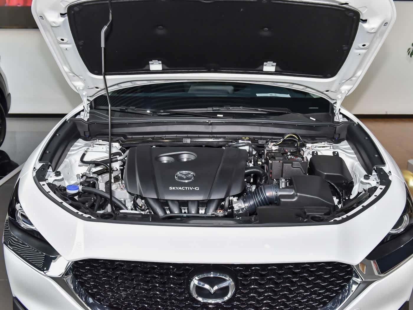 Mazda CX-30, 2025