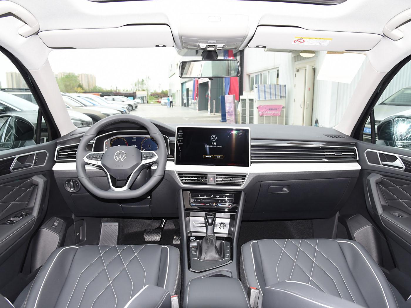 Volkswagen Tiguan L, 2024