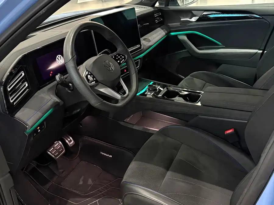 Volkswagen Tiguan L PRO, 2024