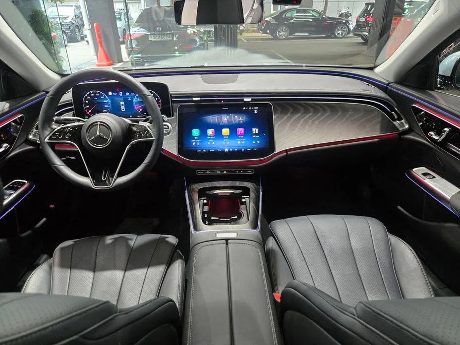 Mercedes-Benz E200, 2024
