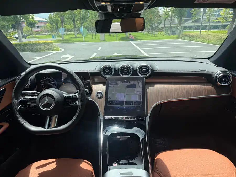 Mercedes-Benz GLC300L, 2024