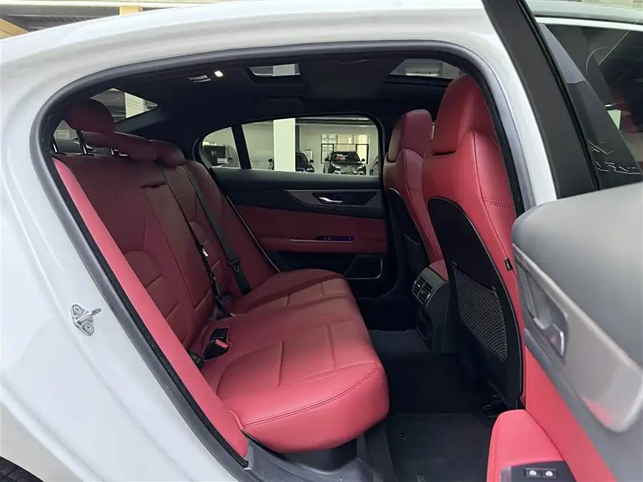 Jaguar XE L, 2021