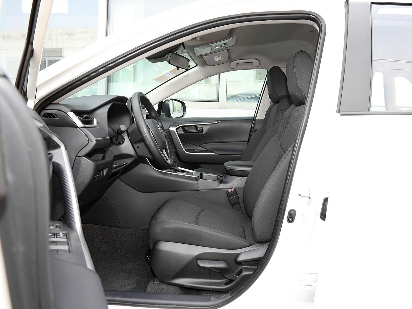 Toyota RAV4, 2025