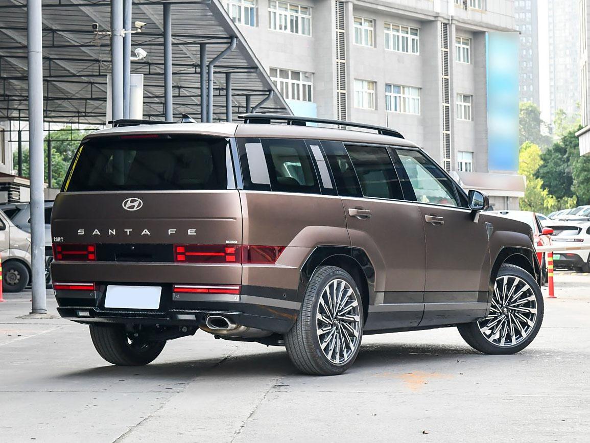 Hyundai Santa Fe, 2025