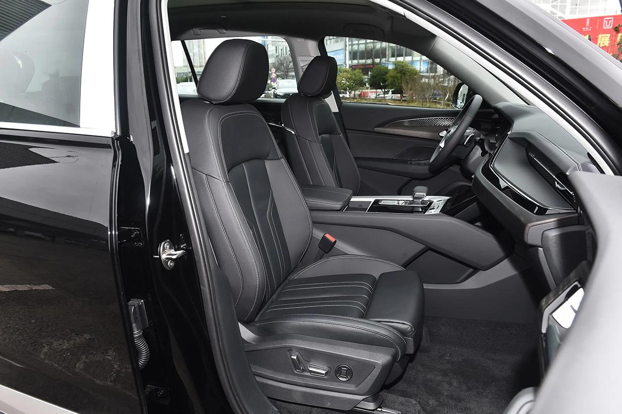 Audi Q6, 2025