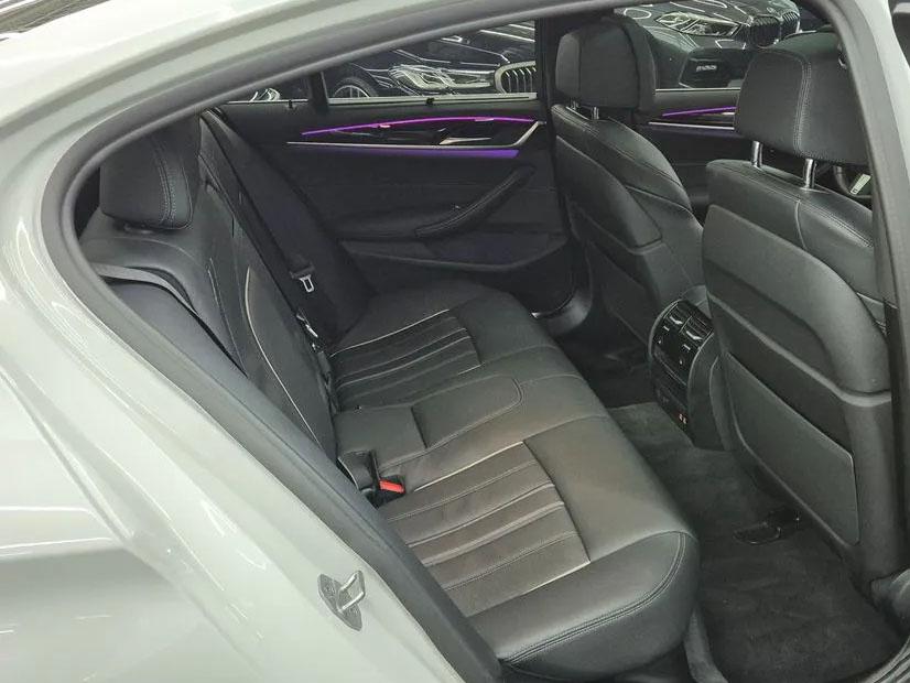 BMW 520i, 2022