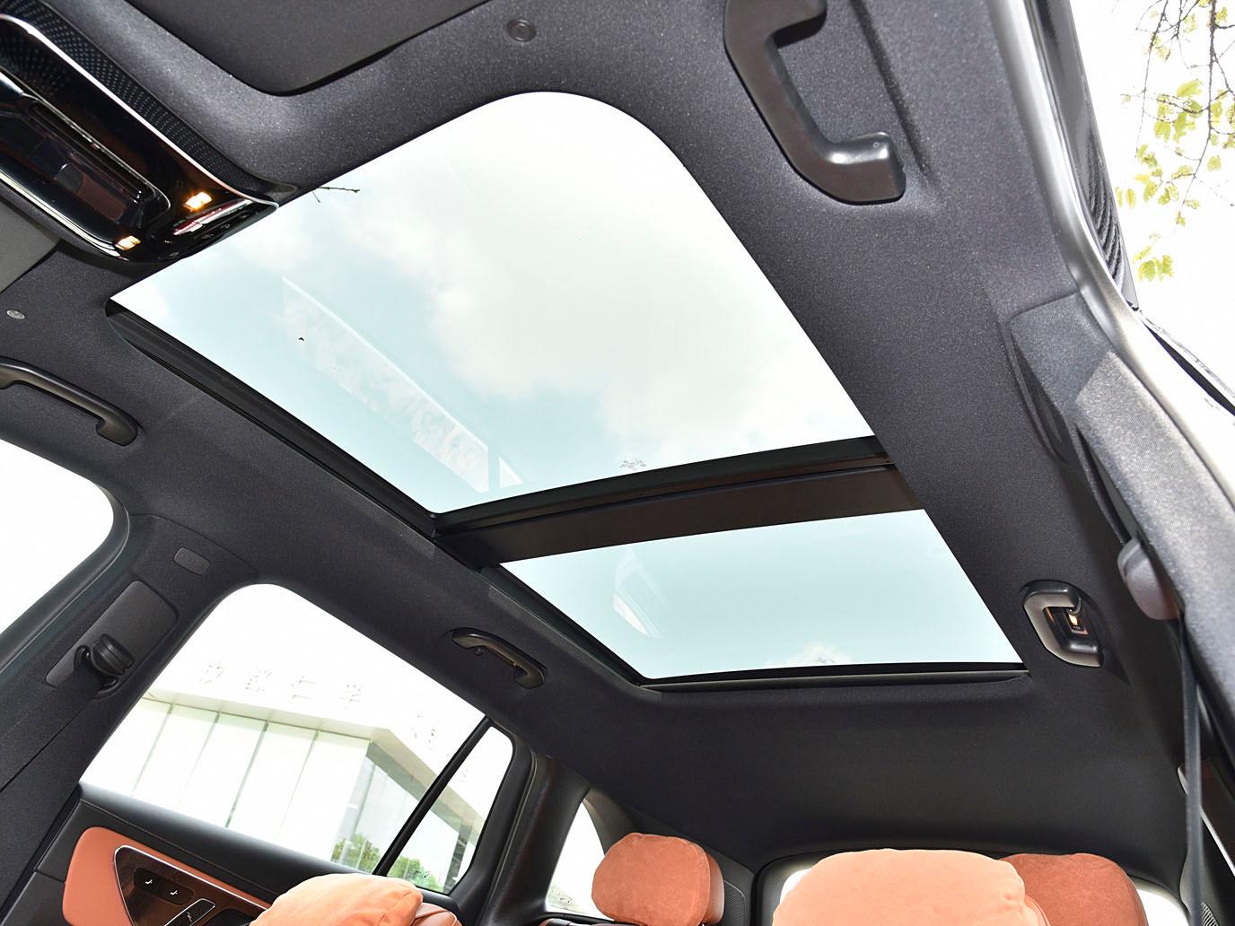 Mercedes-Benz GLC 260 L, 2024