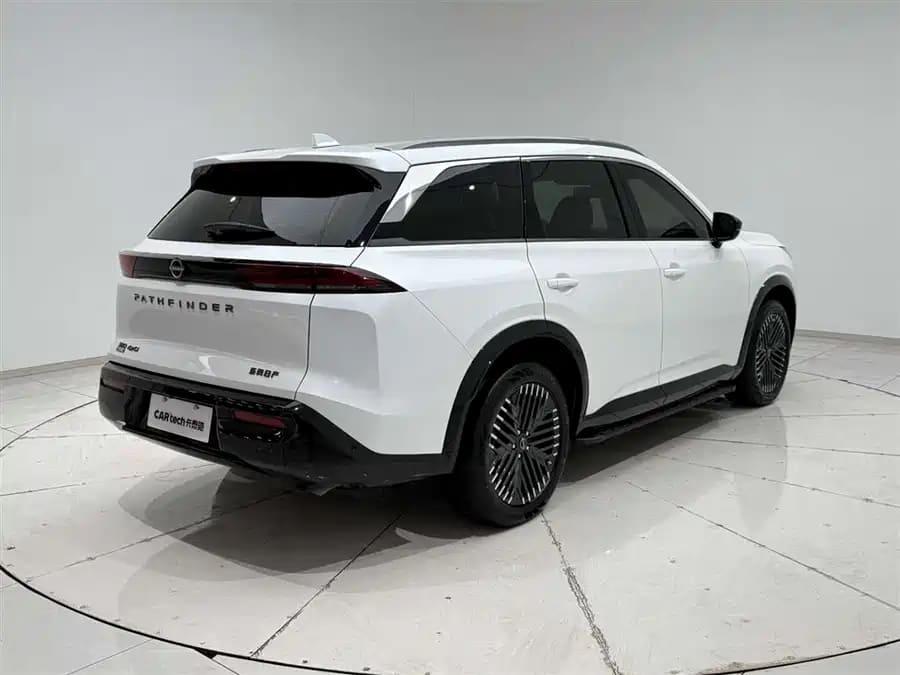 Nissan Pathfinder, 2025