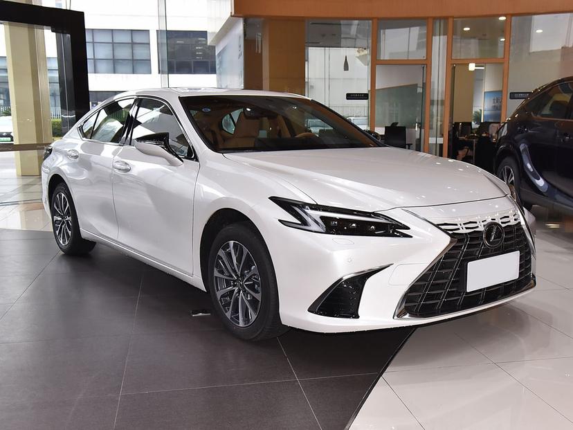 Купить Lexus ES 200 2025 года с пробегом бу