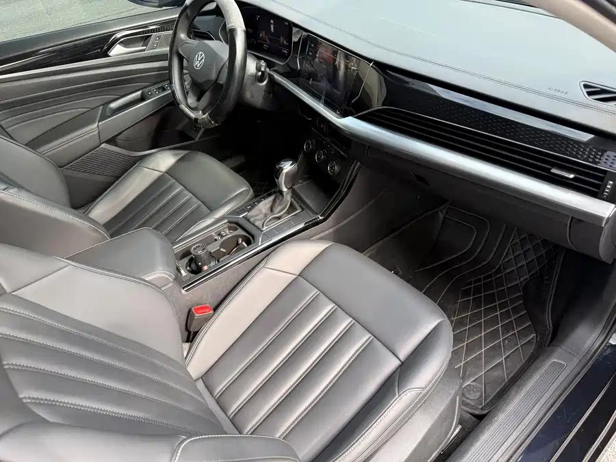 Volkswagen Passat, 2022