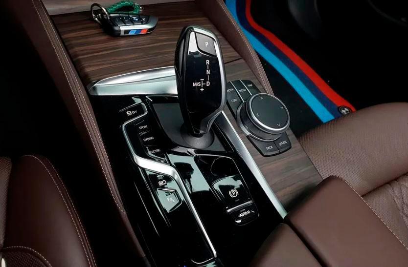BMW 530e M Sport, 2020