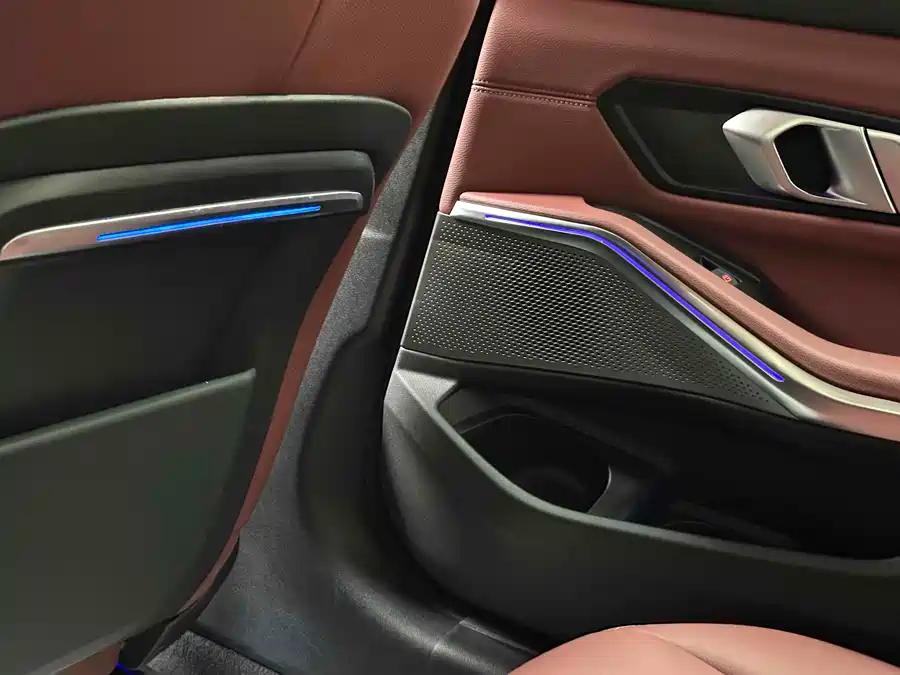 BMW 320Li, 2022