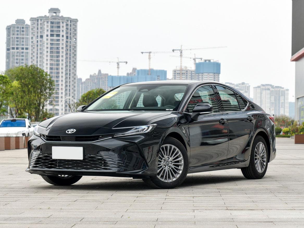 Toyota Camry, 2025