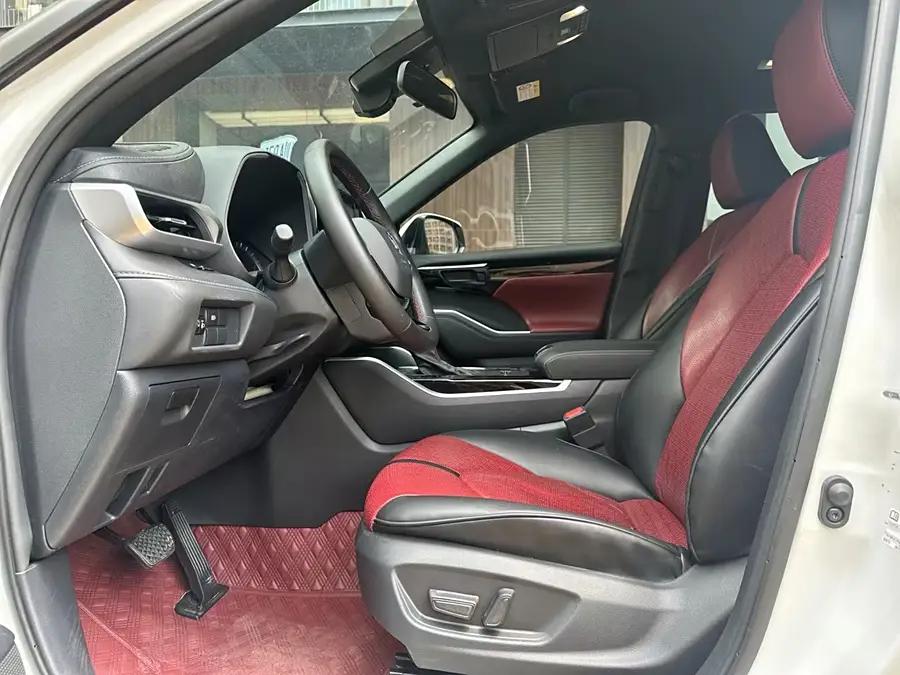 Toyota Crown Kluger, 2021