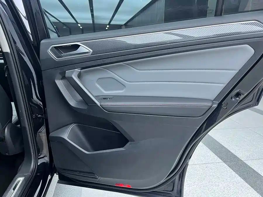 Volkswagen Tiguan X, 2021