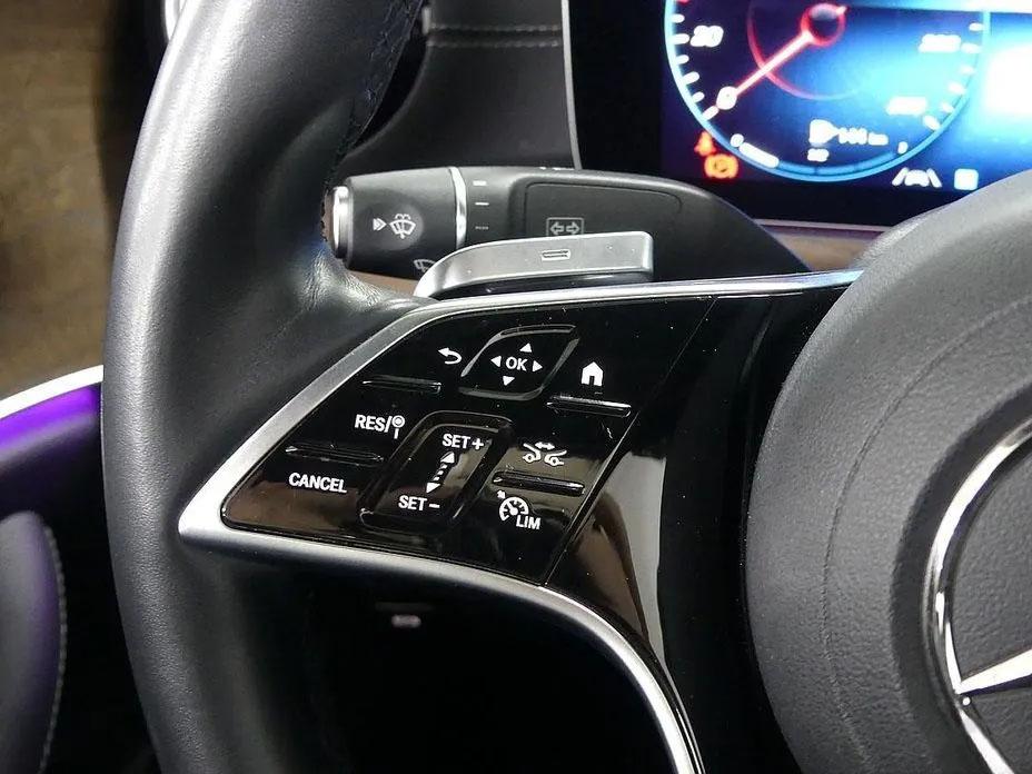 Mercedes-Benz E250, 2022