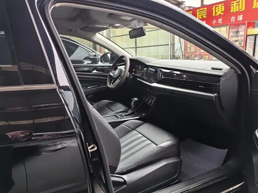 Volkswagen Passat, 2022