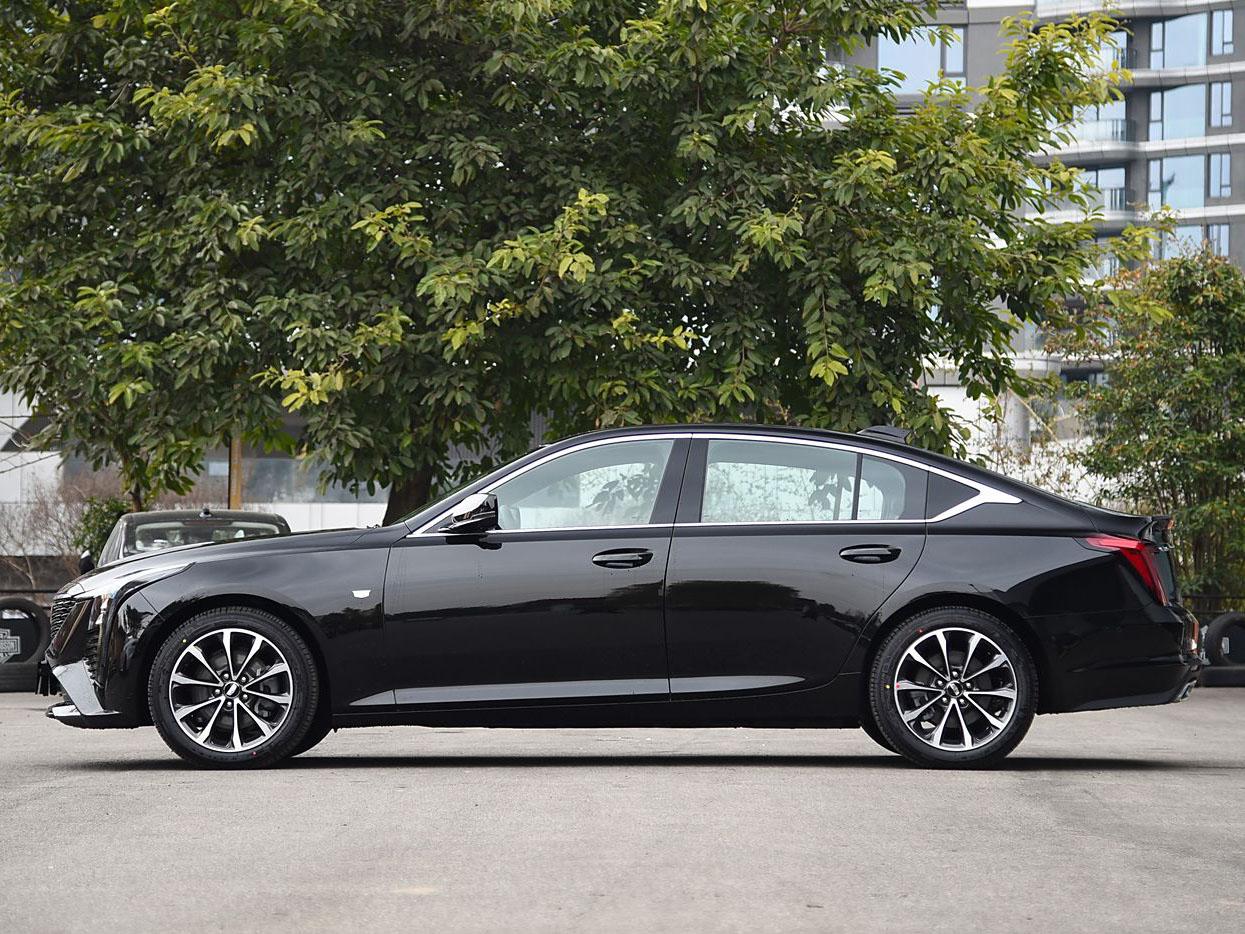 Cadillac CT5, 2025