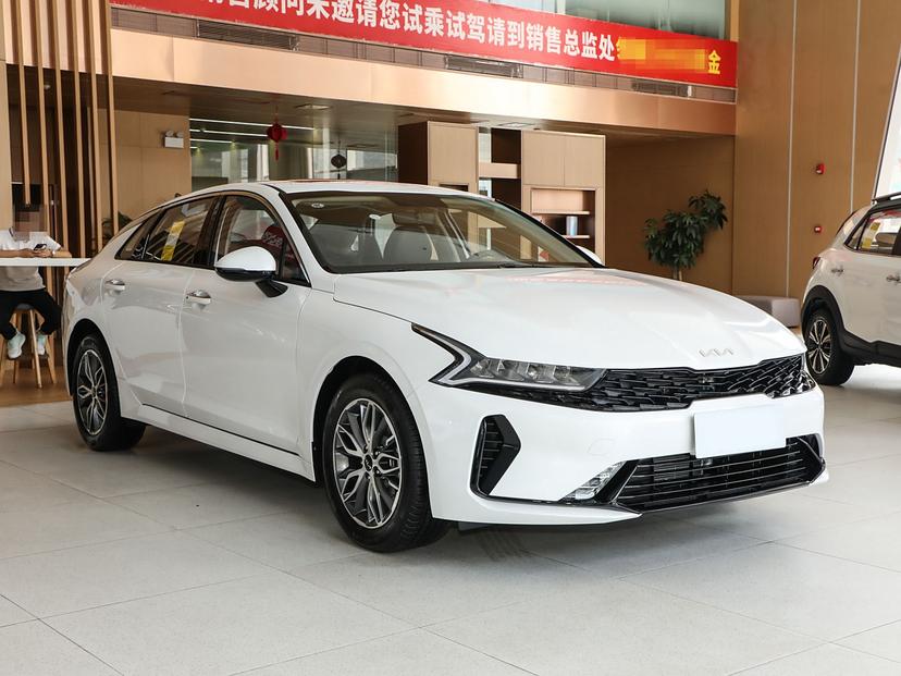 Купить Kia K5 2025 года с пробегом бу